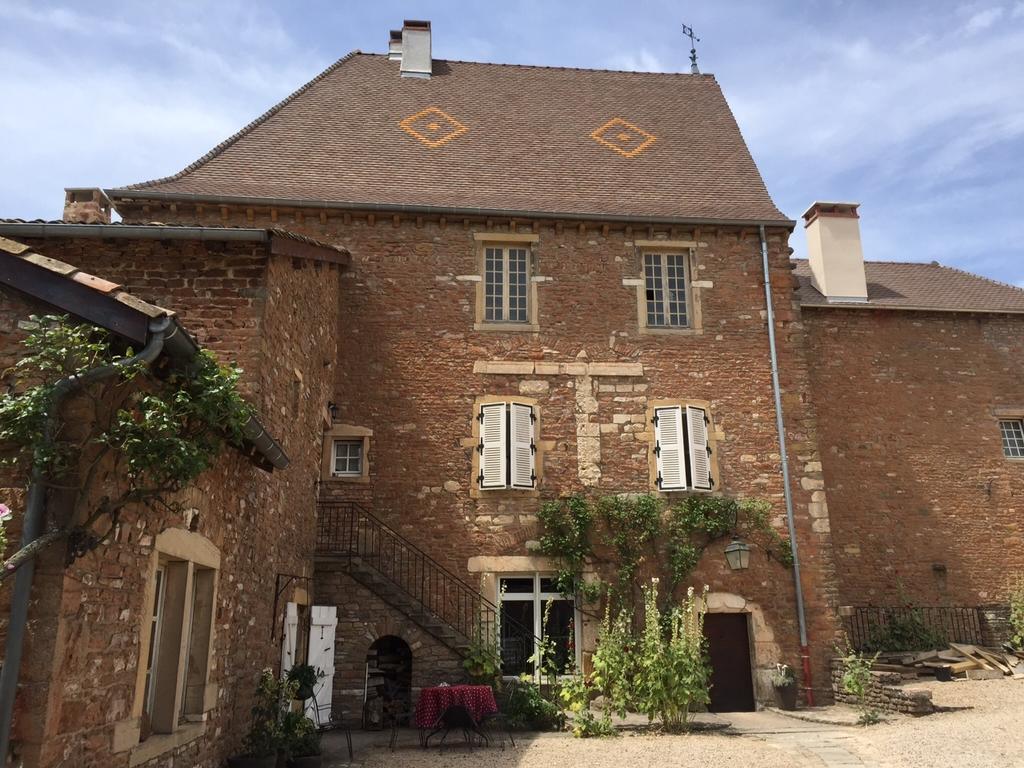 雷涅斯Le Vieux Chateau住宿加早餐旅馆 外观 照片